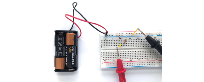 ../_images/voltage_div_breadboard_photo.png